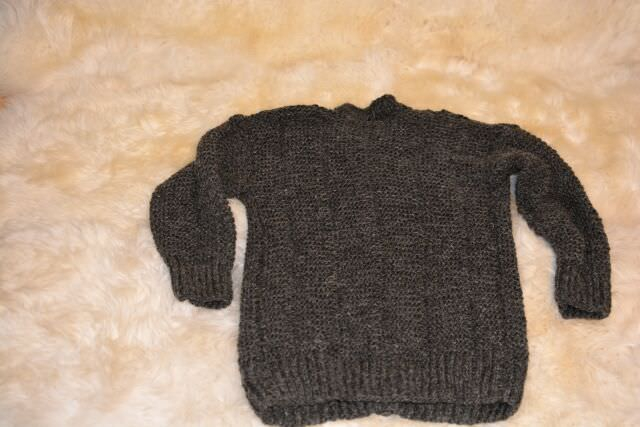 Schurwolle Damen Strickjacke Anthrazit Handarbeit